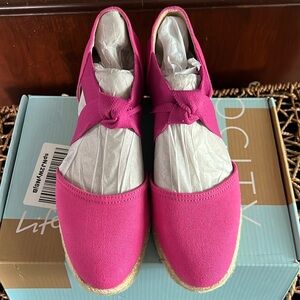 LifeStride Fuschia Espadrilles size 9M